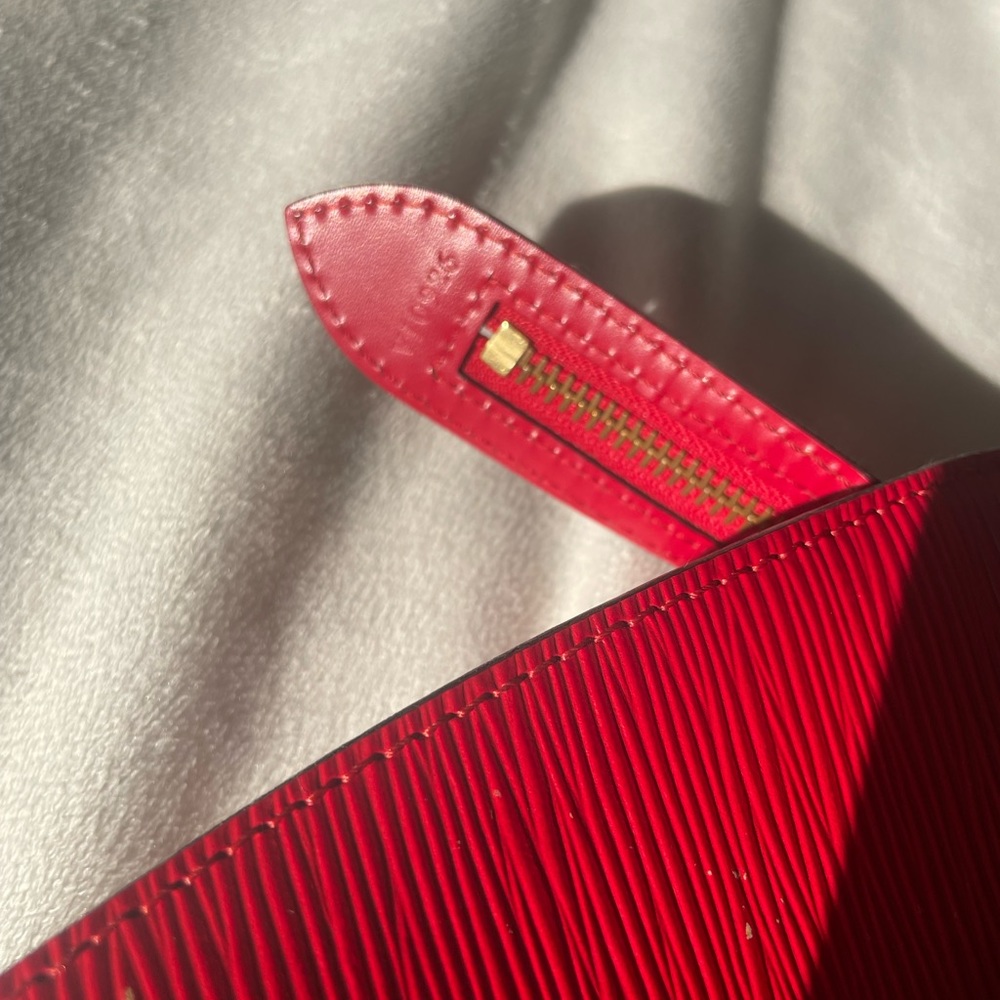 Louis Vuitton Saint Jacques - Picture 6 of 7